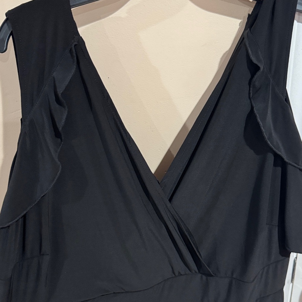 Kiyonna Elegant Black V-Neck Jumpsuit - Picture 4 of 11